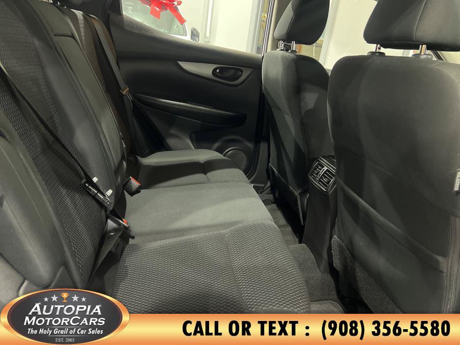 Used 2021 Nissan Rogue Sport S FWD image 16