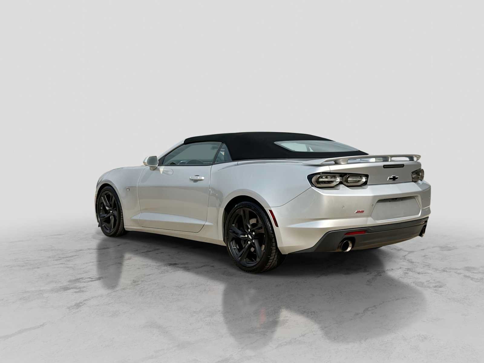 Used 2019 Chevrolet Camaro SS RWD image 4