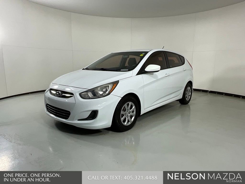 Used 2014 Hyundai Accent GS FWD image 3