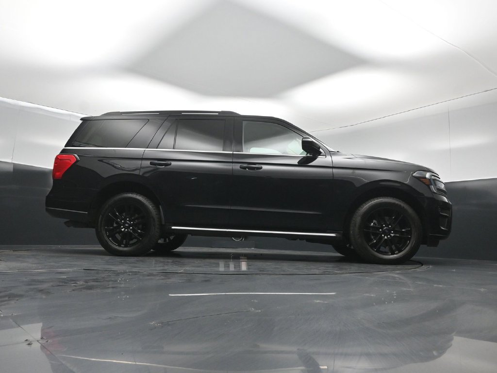 Used 2022 Ford Expedition XLT RWD image 47