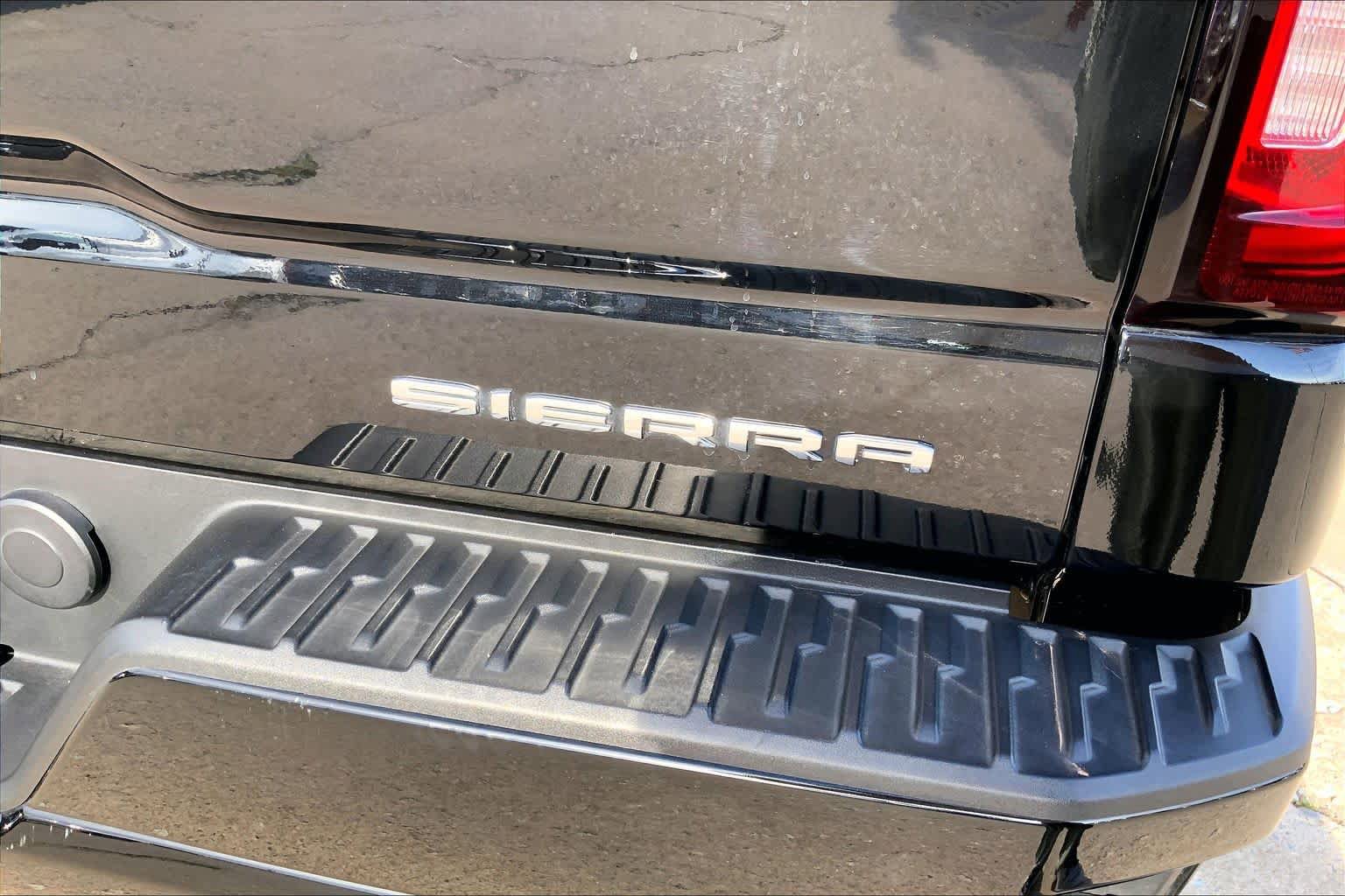Certified 2023 GMC Sierra 1500 Denali Ultimate AWD/4WD image 10