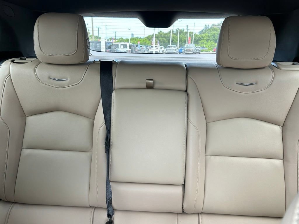Used 2025 Cadillac XT4 Premium Luxury FWD image 14