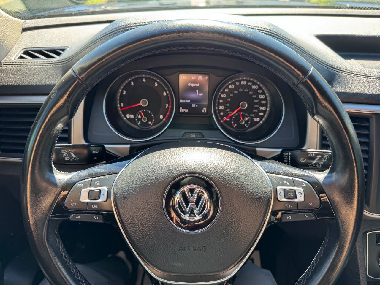 Used 2018 Volkswagen Atlas SE FWD image 24