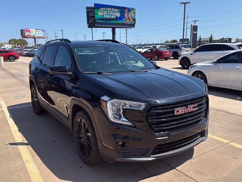 Used 2024 GMC Terrain SLT w/ Elevation Edition