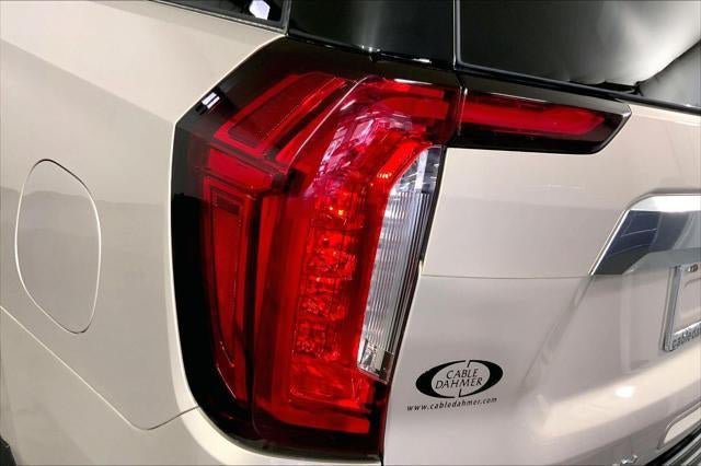 Used 2021 GMC Yukon Denali w/ Denali Premium Package AWD/4WD image 29