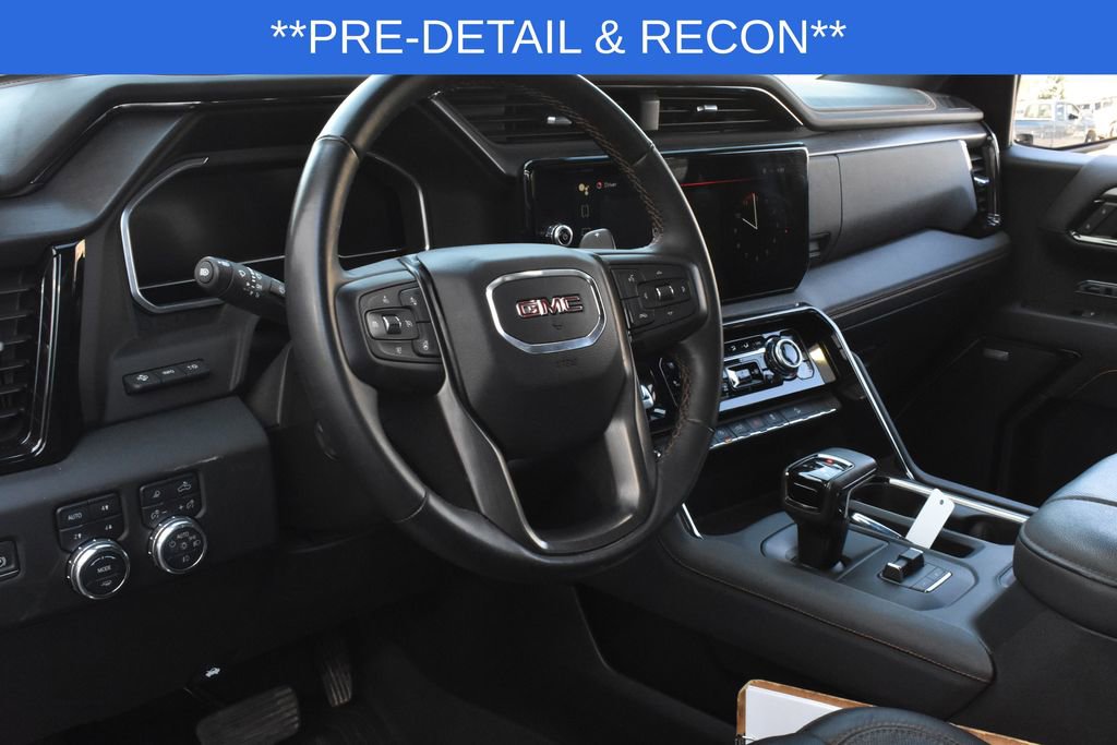 Used 2023 GMC Sierra 1500 AT4 w/ Technology Package AWD/4WD image 8