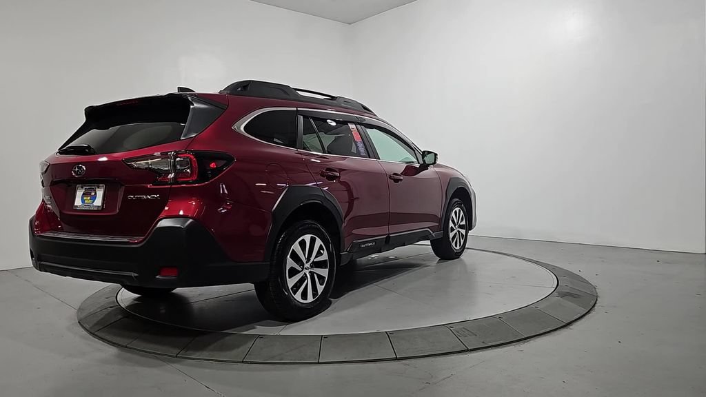 Used 2024 Subaru Outback Premium AWD/4WD image 5