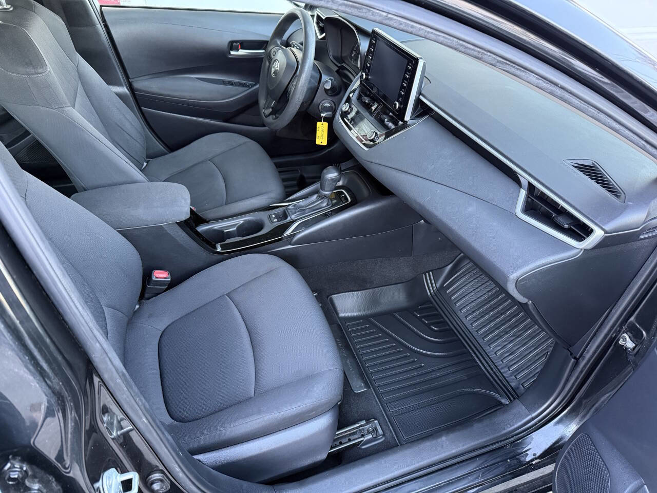 Used 2020 Toyota Corolla LE image 33