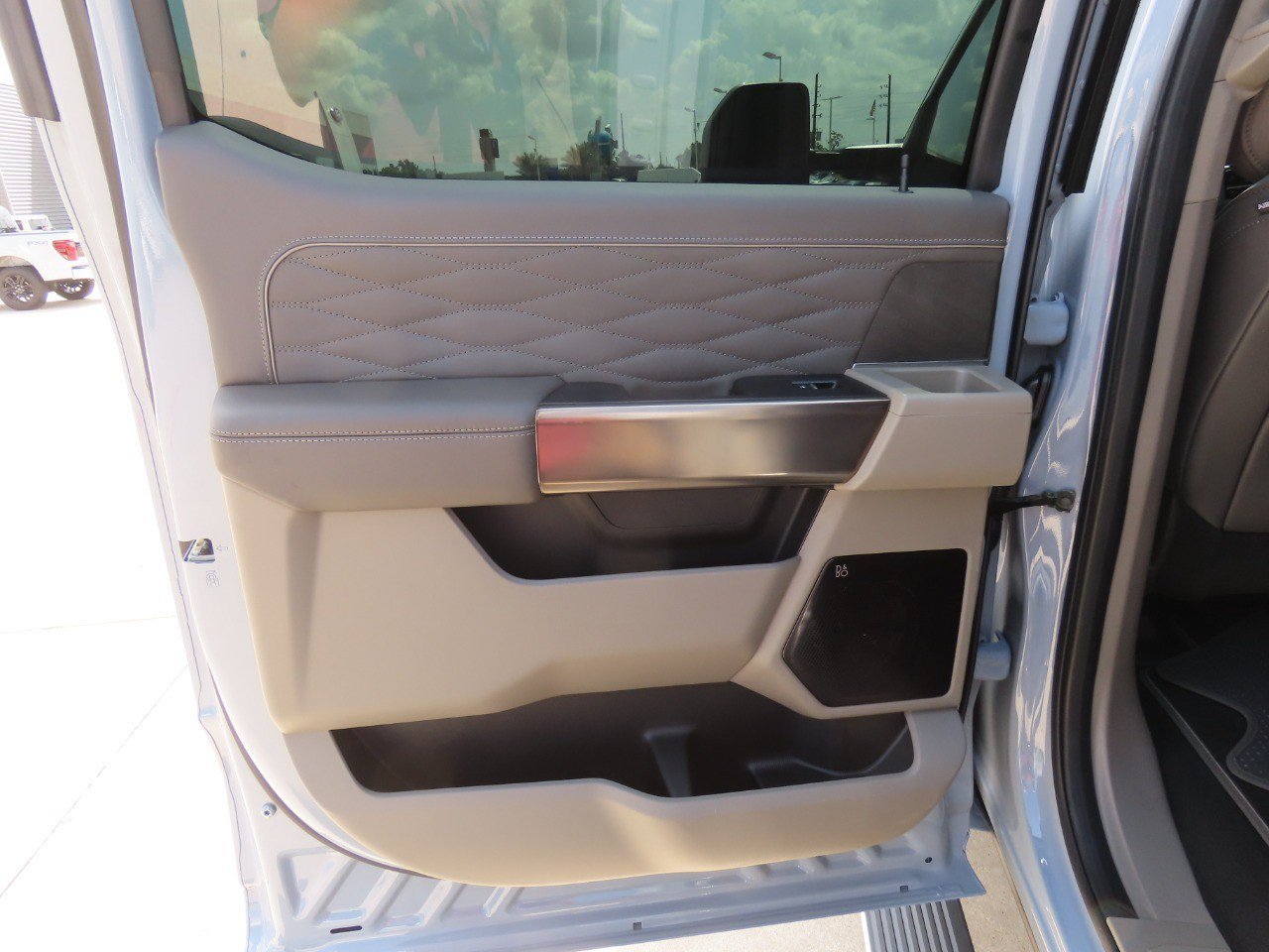 Used 2026 Ford F450 Platinum w/ Platinum Plus Package AWD/4WD image 19