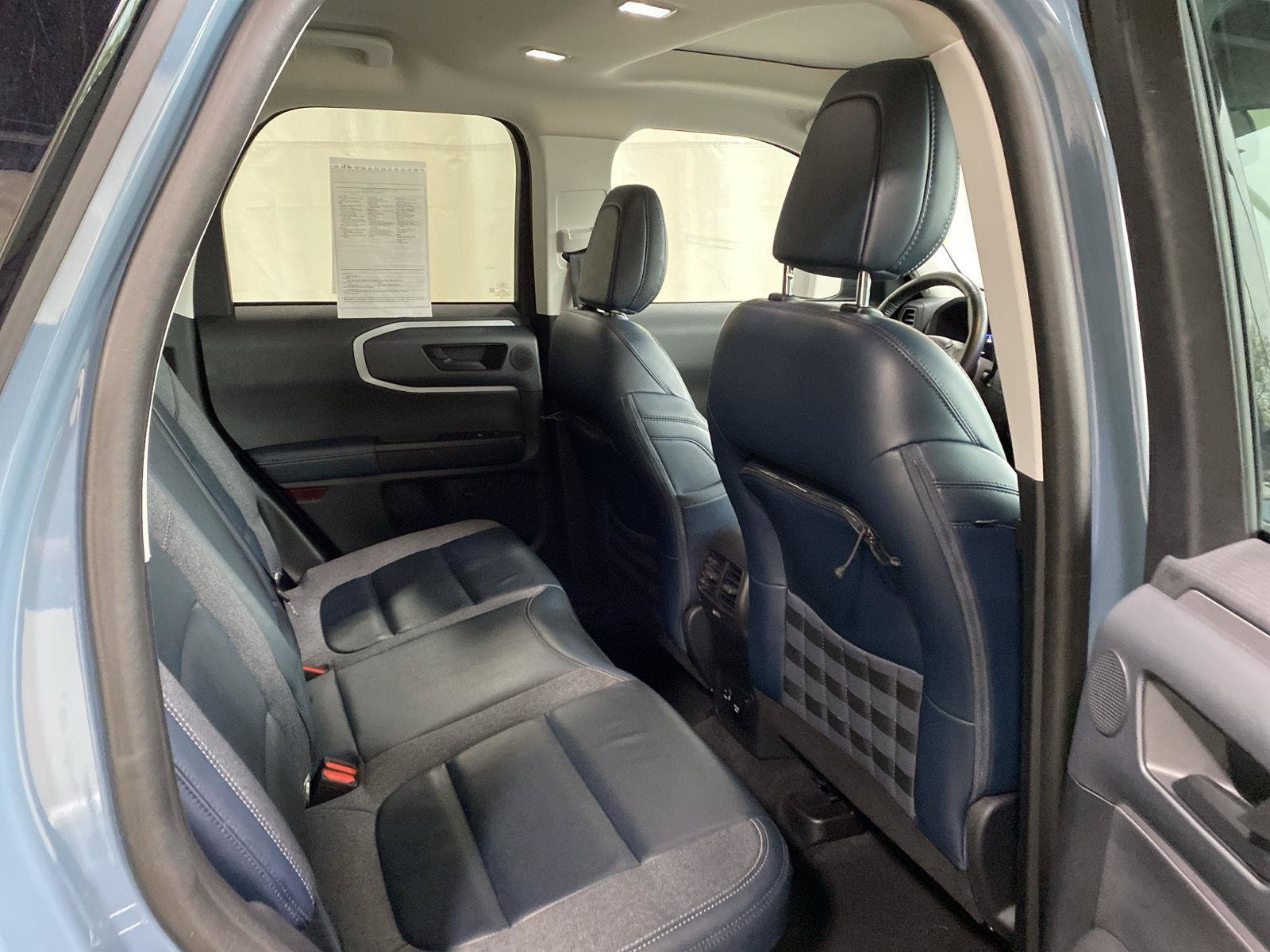 Used 2022 Ford Bronco Sport Outer Banks w/ Tech Package AWD/4WD image 12