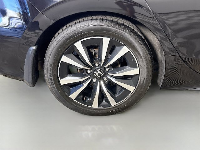 Used 2024 Honda Civic EX-L image 32