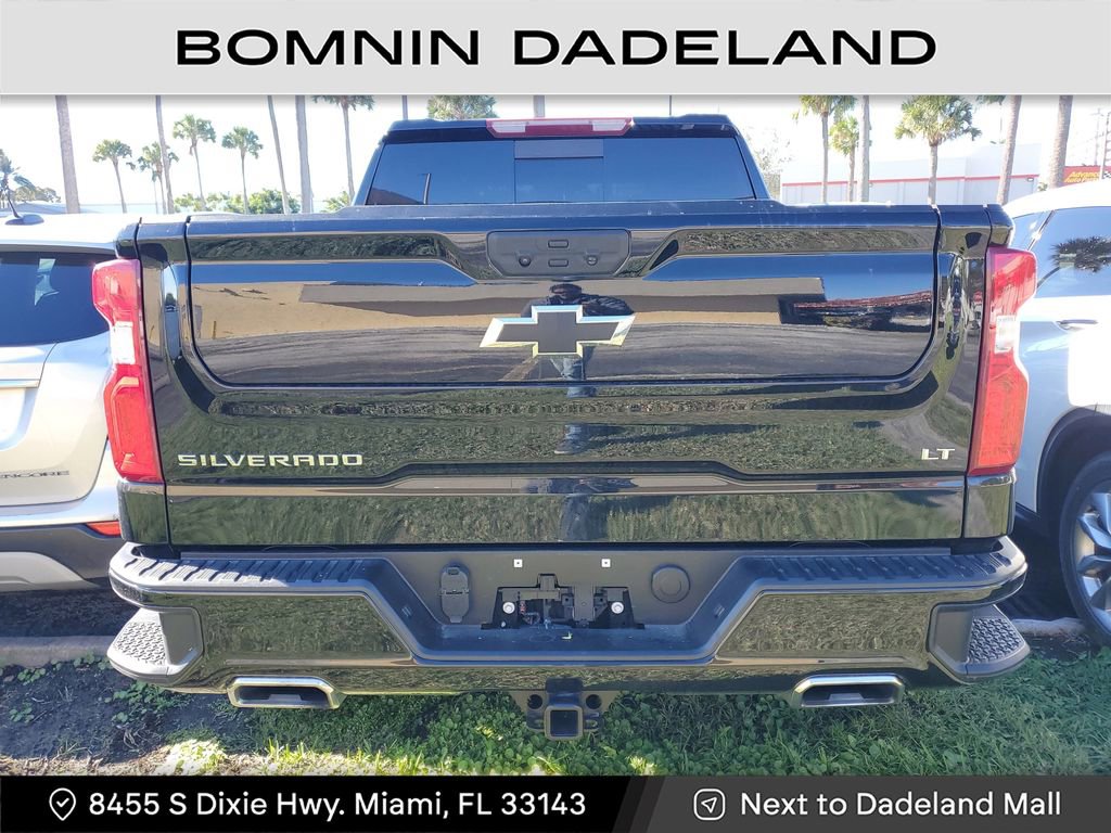 Used 2025 Chevrolet Silverado 1500 LT Trail Boss w/ Convenience Package II image 9