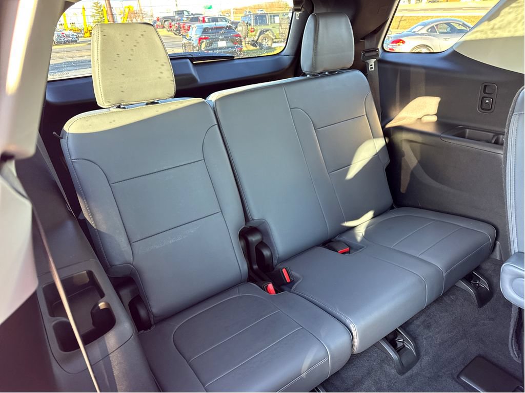Used 2020 Chevrolet Traverse Premier FWD image 9