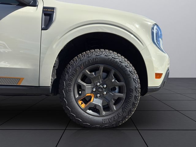 Used 2025 Ford Maverick Tremor AWD/4WD image 23