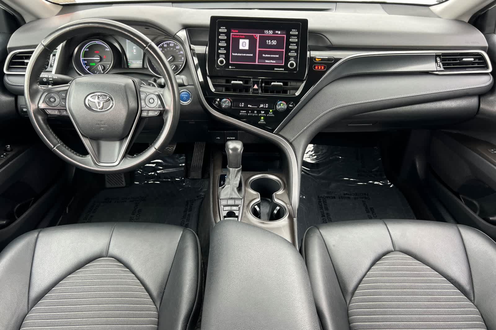 Used 2023 Toyota Camry SE FWD image 3
