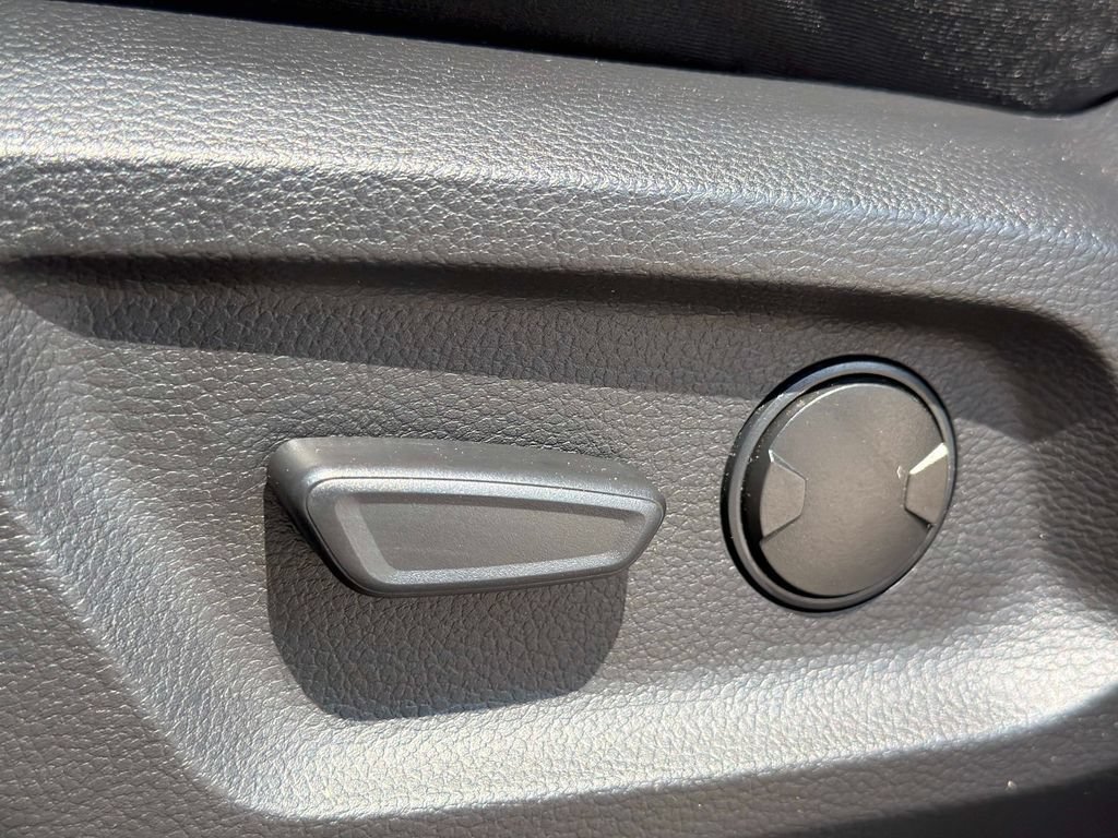 Used 2023 Ford Ranger Lariat w/ Tremor Off-Road Package AWD/4WD image 19
