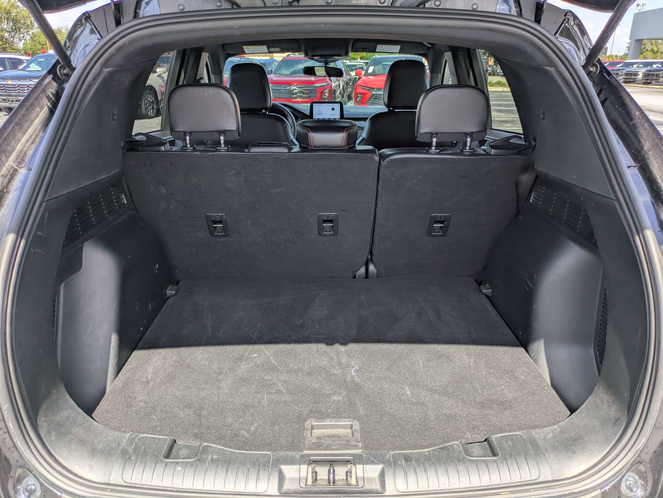 Used 2025 Ford Escape ST-Line FWD image 7