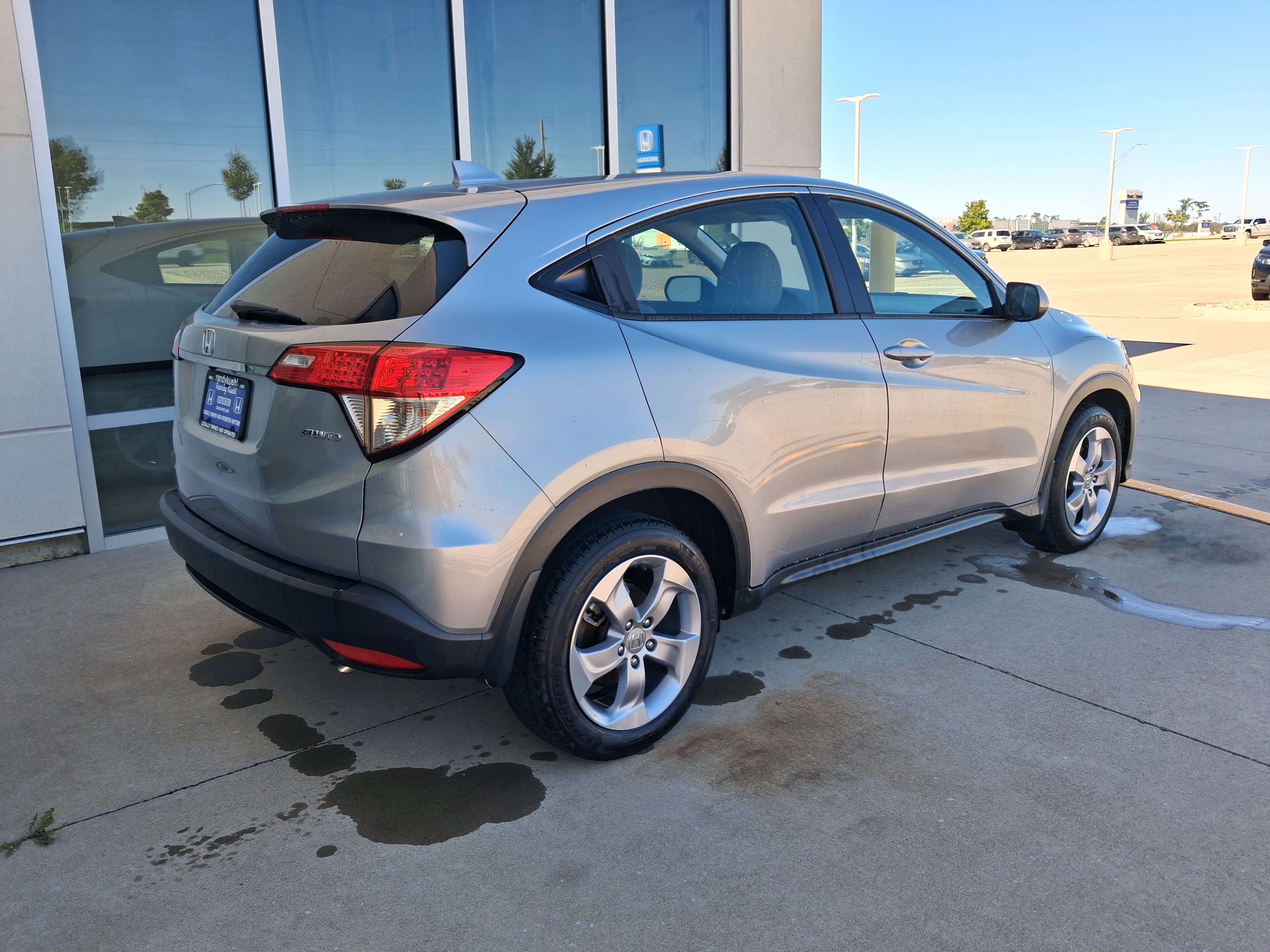 Used 2020 Honda HR-V LX image 7
