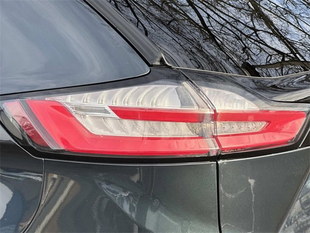 Used 2024 Ford Edge SEL w/ Convenience Package image 6