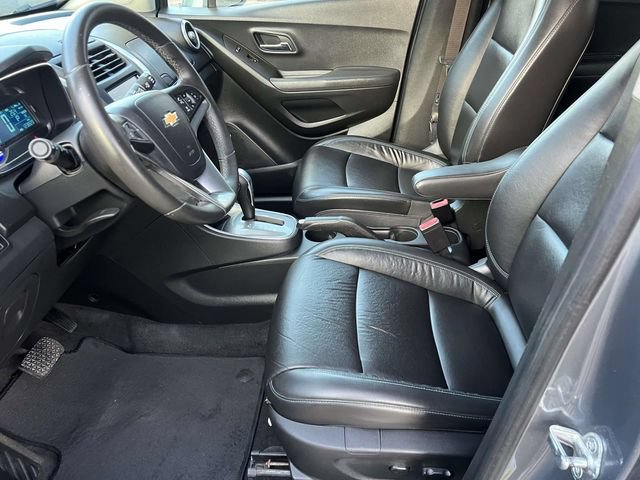 Used 2015 Chevrolet Trax LTZ w/ LPO, Cargo Package FWD image 18