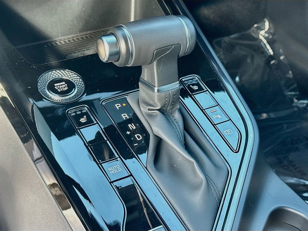 Certified 2025 Kia Niro EX Touring FWD image 17