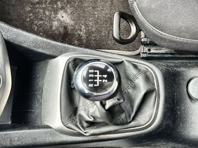 Used 2015 Chevrolet Sonic LT image 22