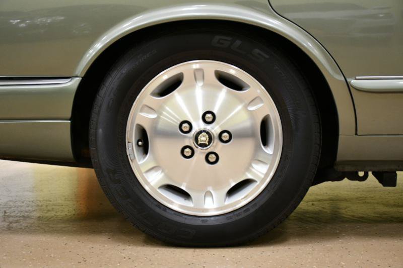 Used 1997 Jaguar XJ6 RWD image 21