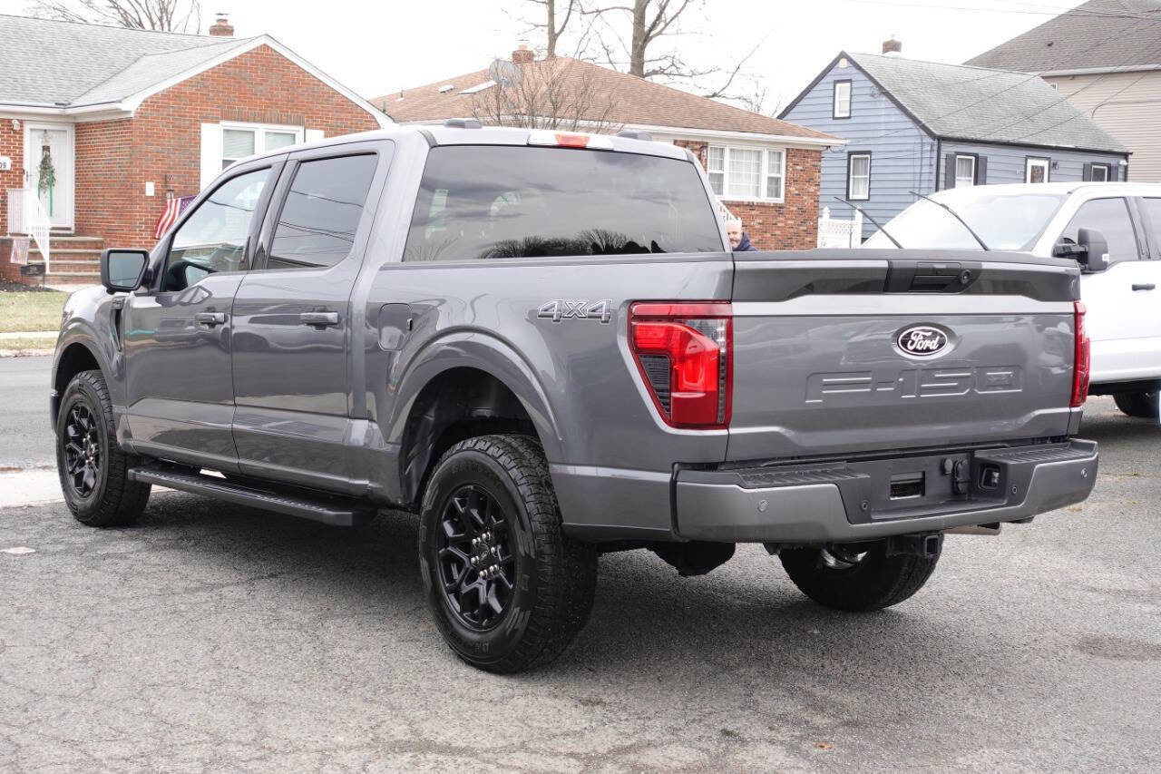 Used 2024 Ford F150 XLT w/ XLT Black Appearance Package image 2