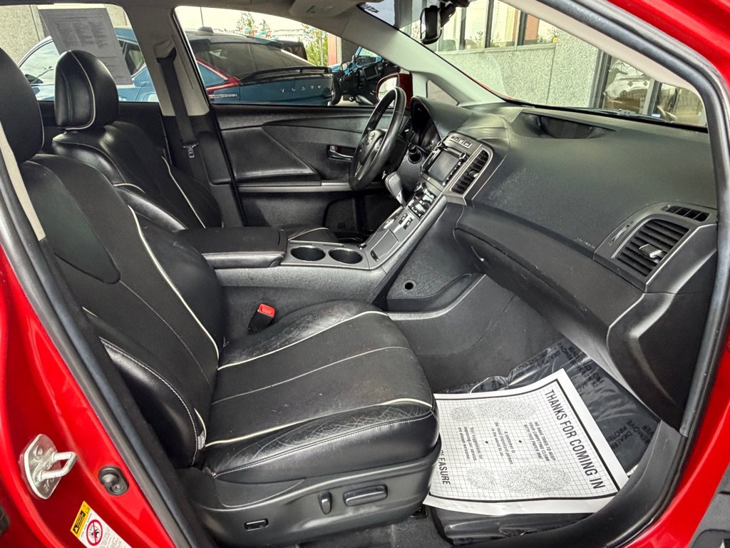 Used 2013 Toyota Venza XLE w/ XLE Premium Pkg FWD image 34