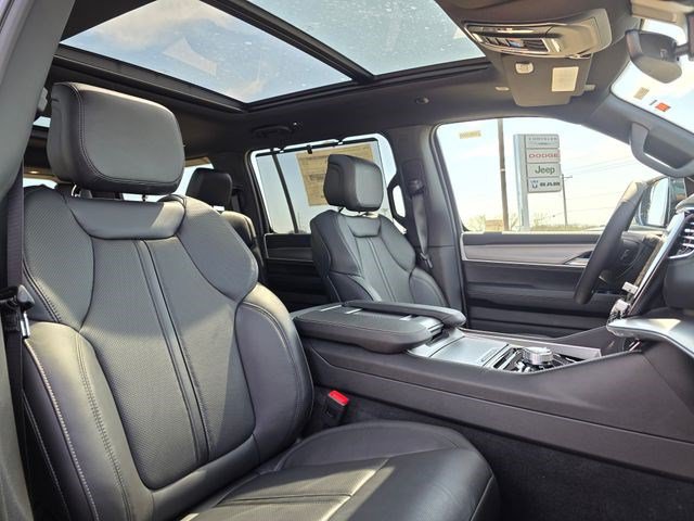 New 2026 Jeep Grand Wagoneer Limited AWD/4WD image 26