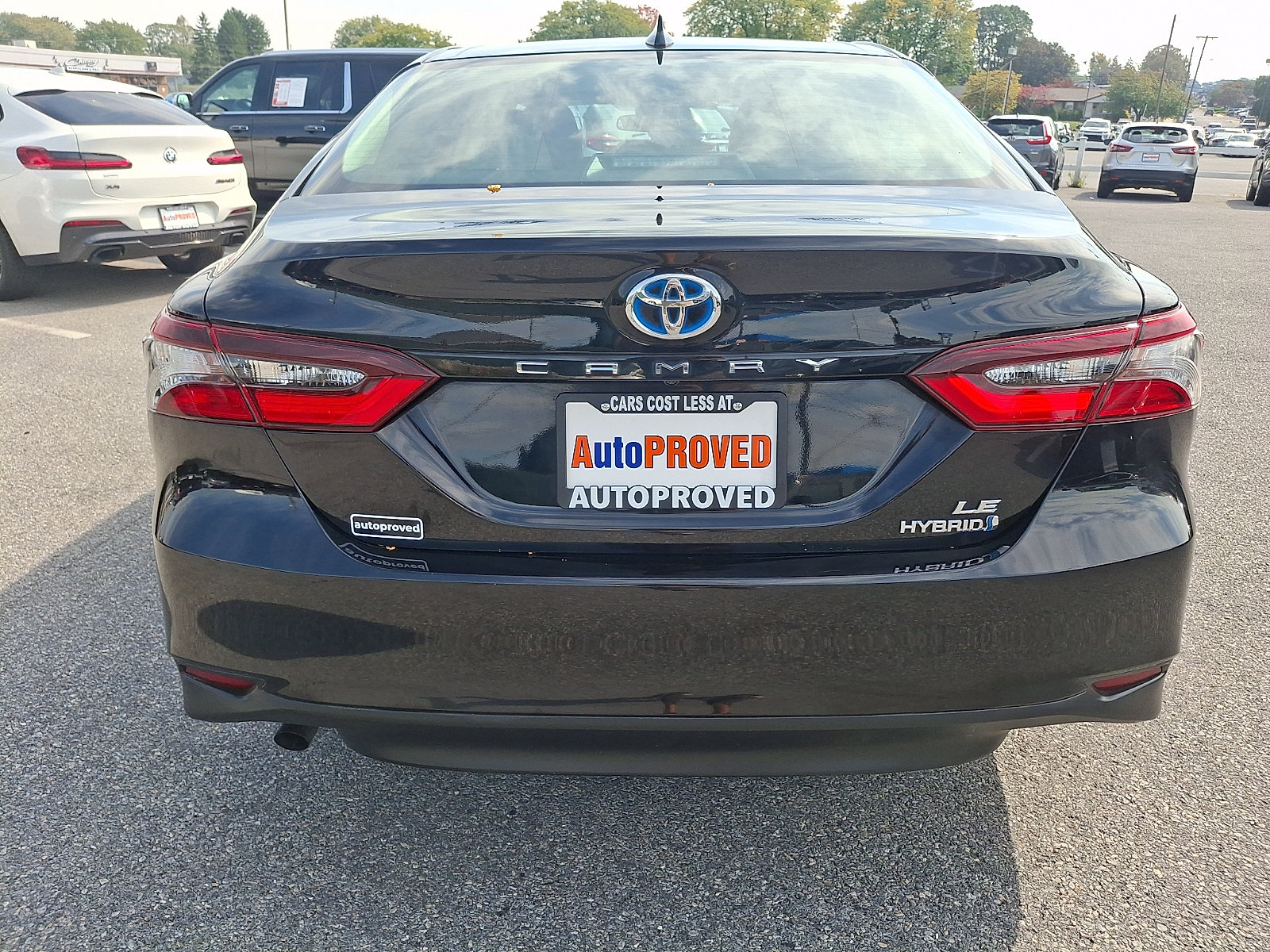 Used 2021 Toyota Camry LE FWD image 5