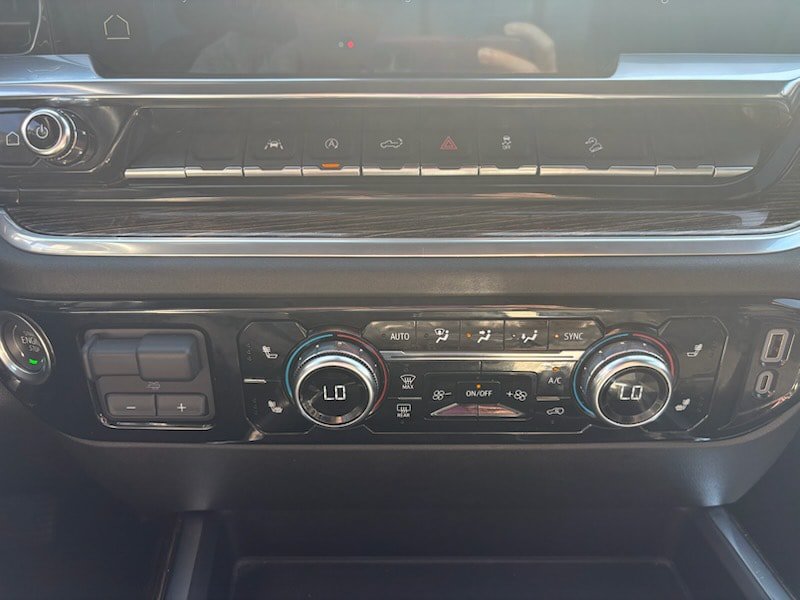 Used 2024 GMC Sierra 1500 Elevation w/ Preferred Package AWD/4WD image 10