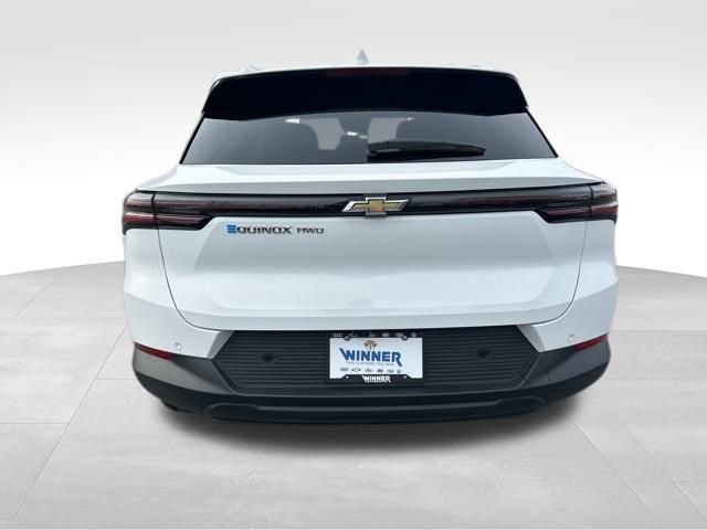 New 2026 Chevrolet Equinox EV LT image 4