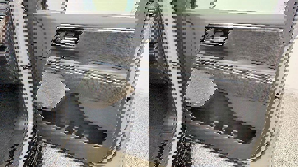 Used 2025 GMC Sierra EV Denali image 27