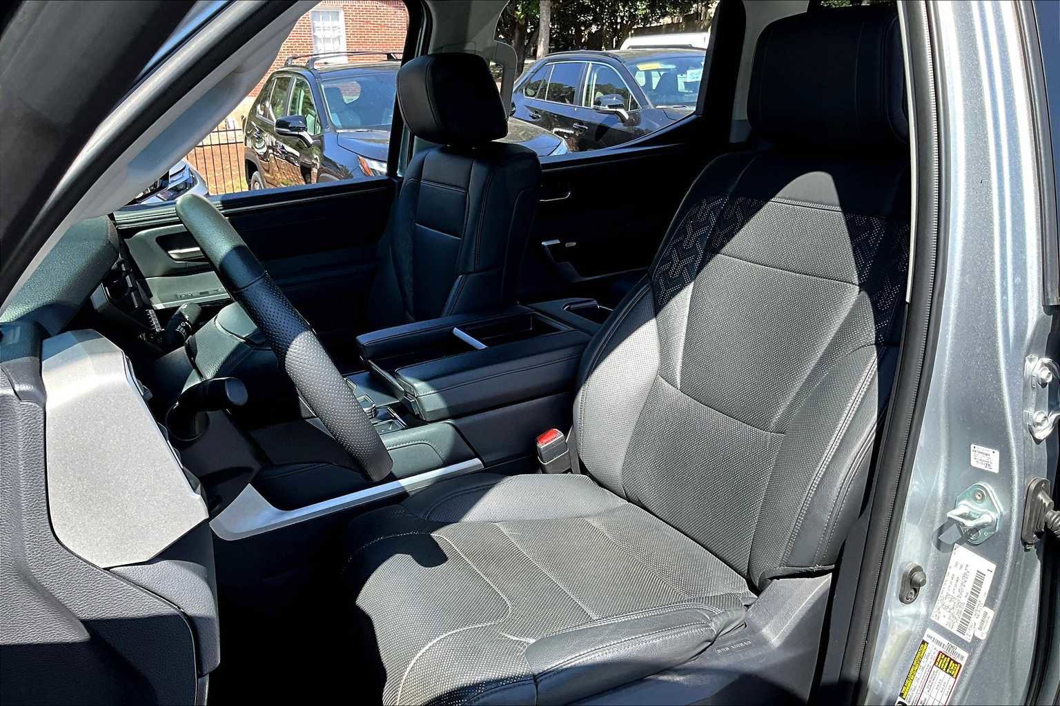 Used 2024 Toyota Tundra Limited image 7