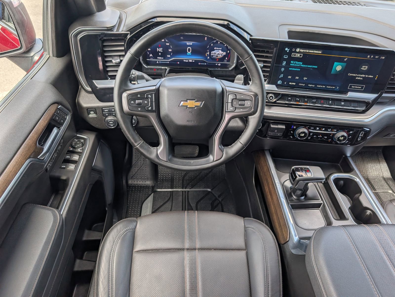 Used 2025 Chevrolet Silverado 1500 High Country w/ High Country Premium Package AWD/4WD image 18