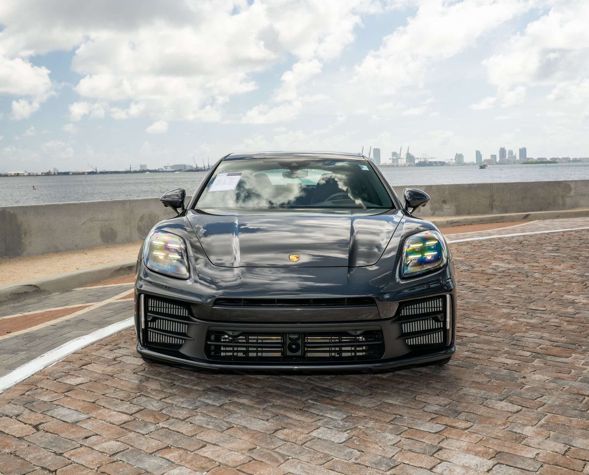 Used 2024 Porsche Panamera w/ Premium Package RWD image 3