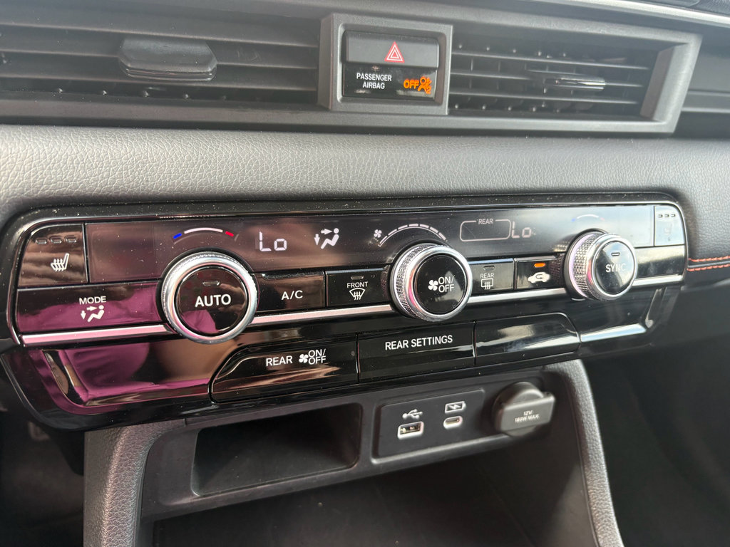 Certified 2025 Honda Pilot Sport image 18