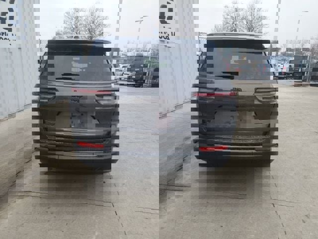 New 2026 Jeep Grand Cherokee L 4WD image 19