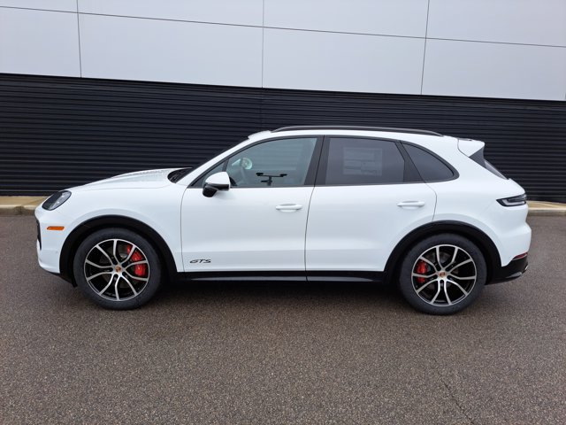 New 2026 Porsche Cayenne GTS AWD/4WD image 2