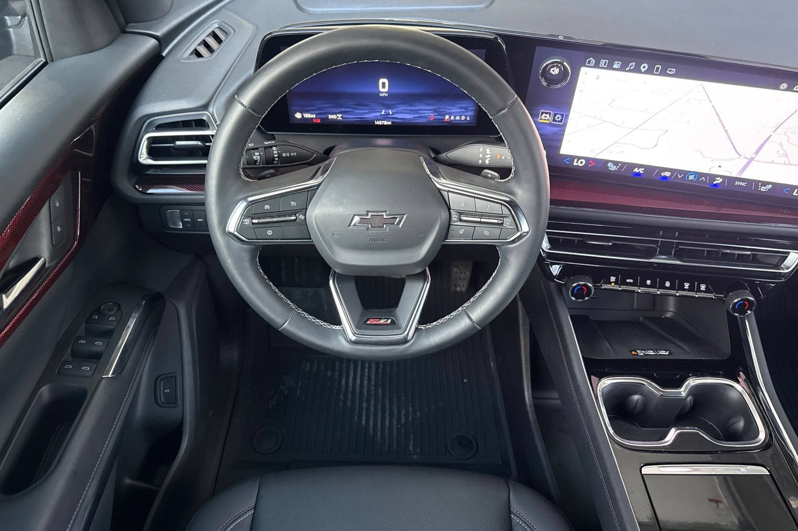 Used 2025 Chevrolet Traverse Z71 AWD/4WD image 15