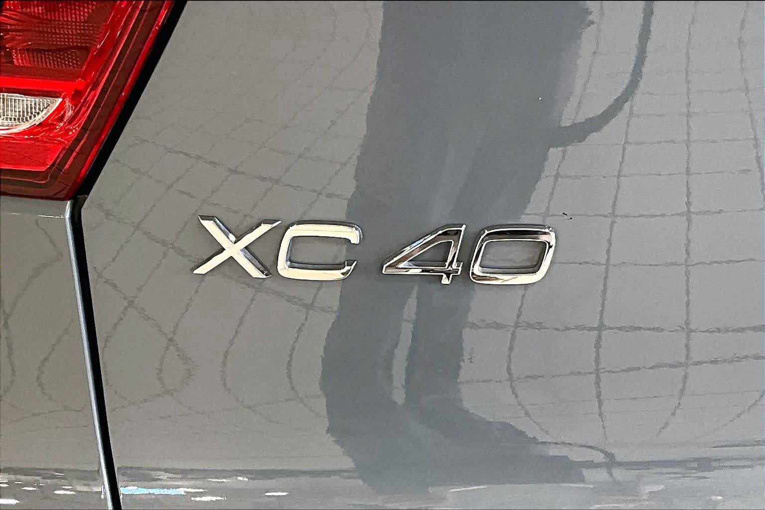 Certified 2023 Volvo XC40 B5 Ultimate w/ Climate Package AWD/4WD image 31