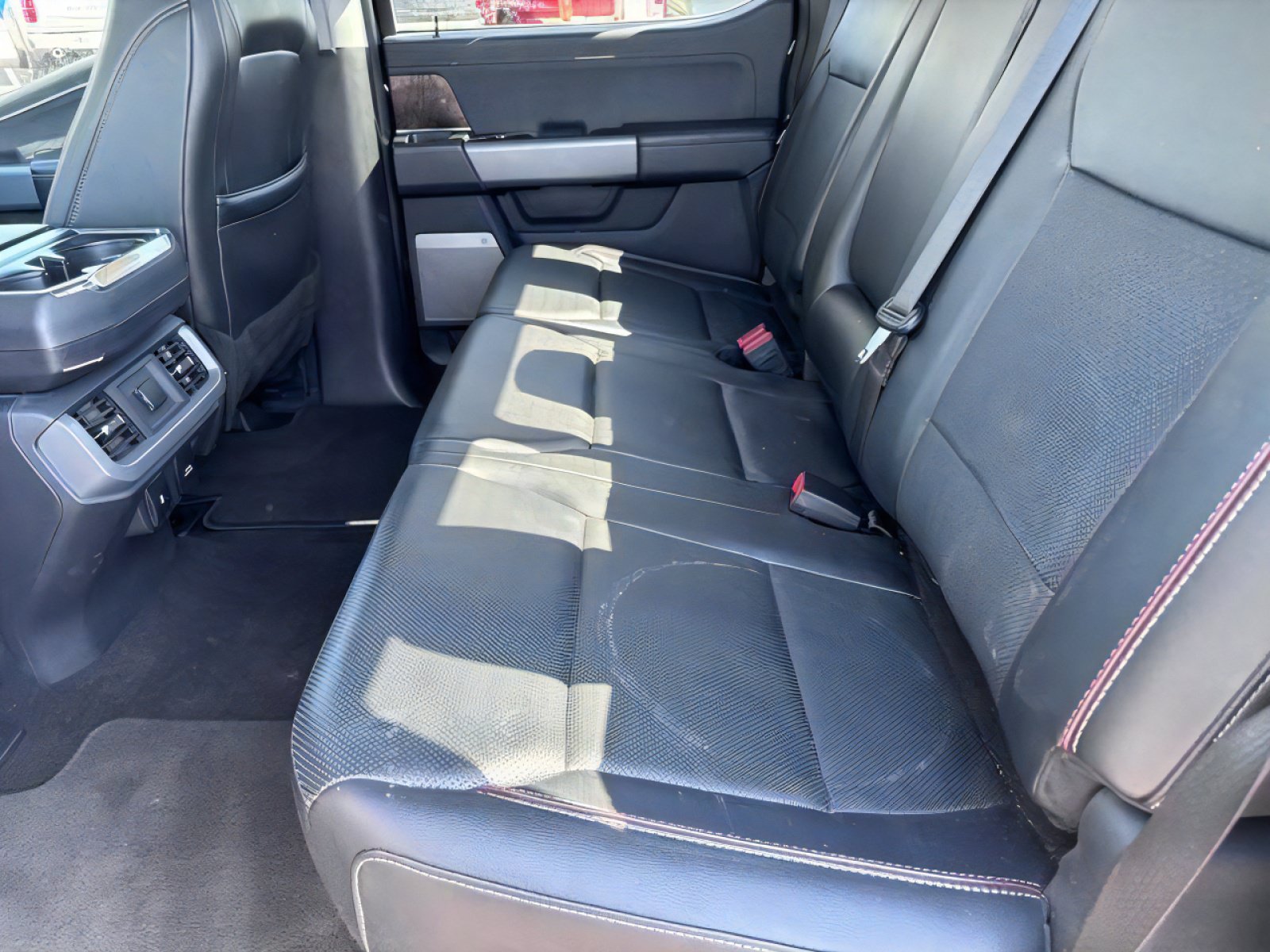 Used 2023 Ford F150 Lariat RWD image 14