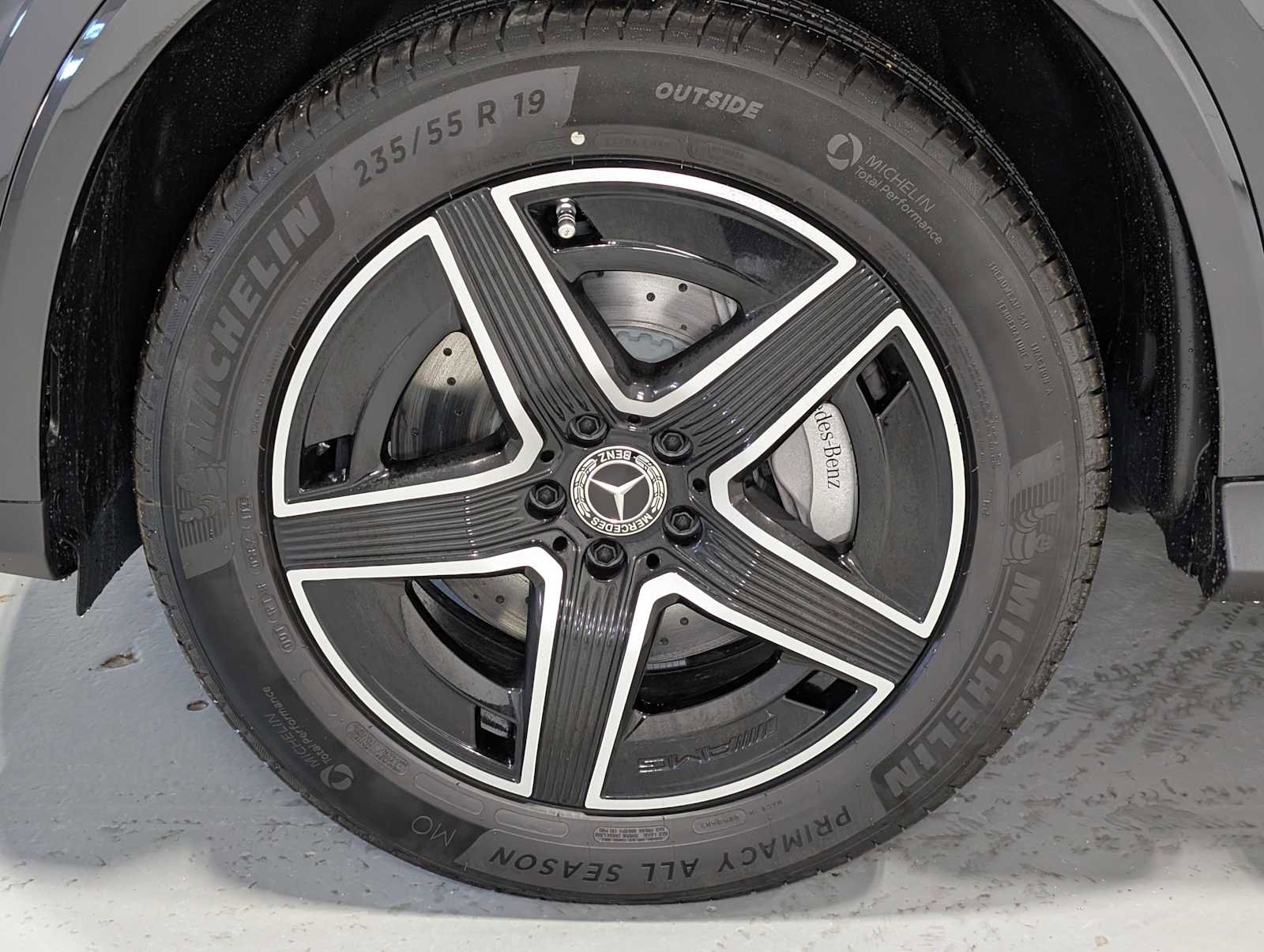 New 2026 Mercedes-Benz GLC 300 4MATIC image 3