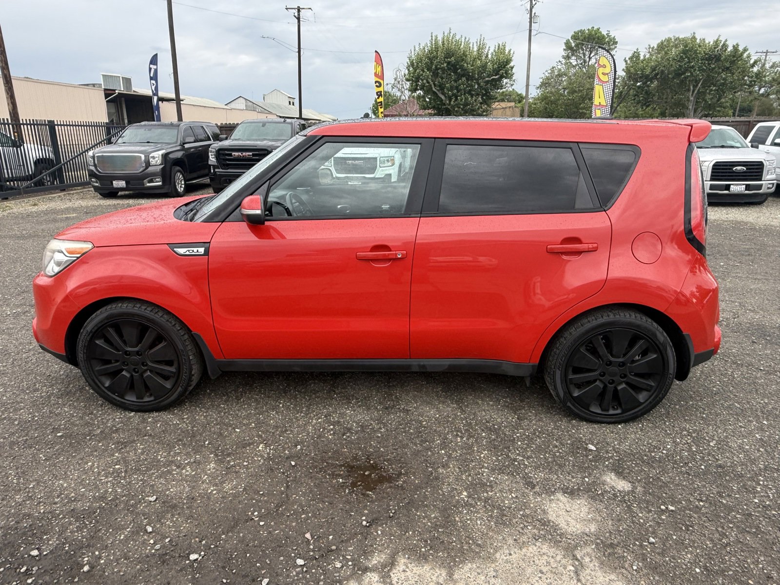Used 2015 Kia Soul ! w/ Sun & Sound Package FWD image 7