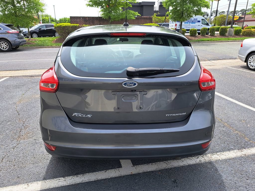 Used 2017 Ford Focus Titanium image 5