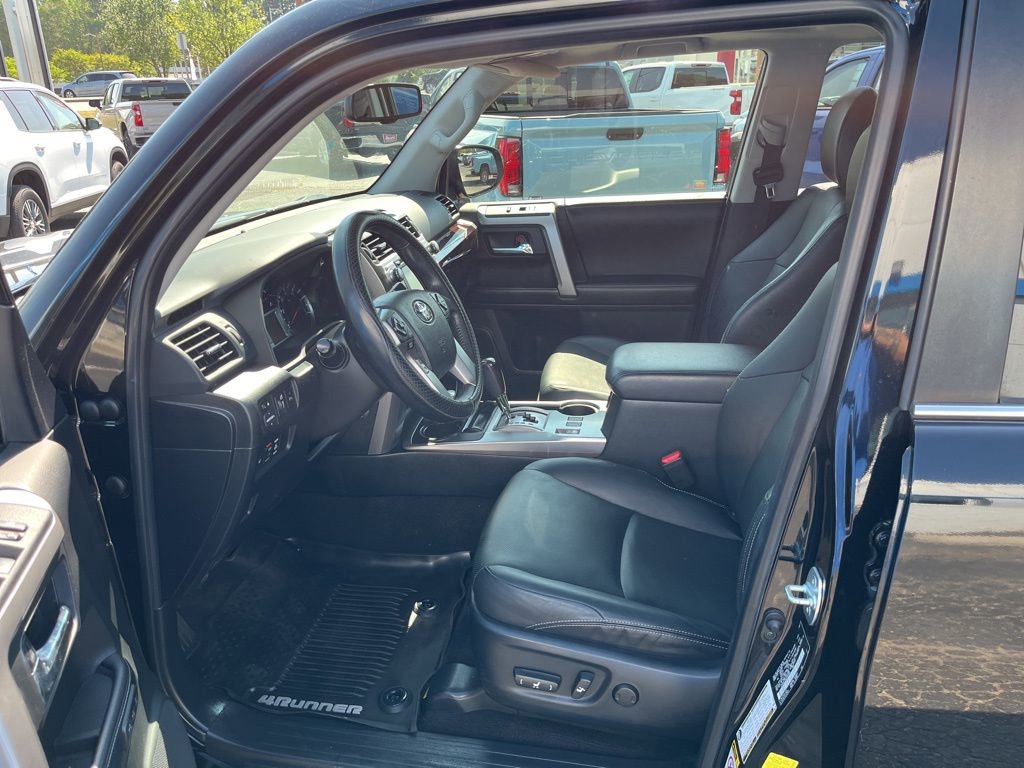 Used 2018 Toyota 4Runner Limited AWD/4WD image 12