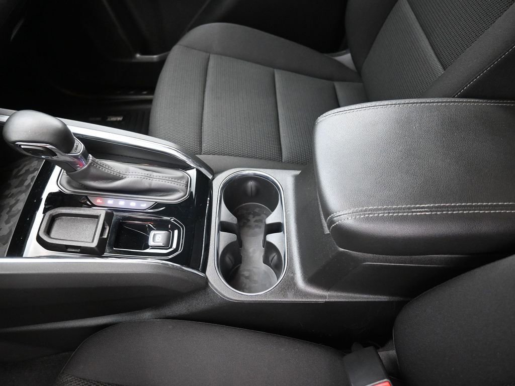 Used 2023 GMC Canyon Elevation w/ Convenience Package image 19