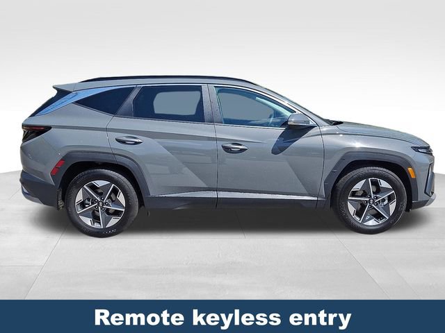 Used 2025 Hyundai Tucson SEL FWD image 9