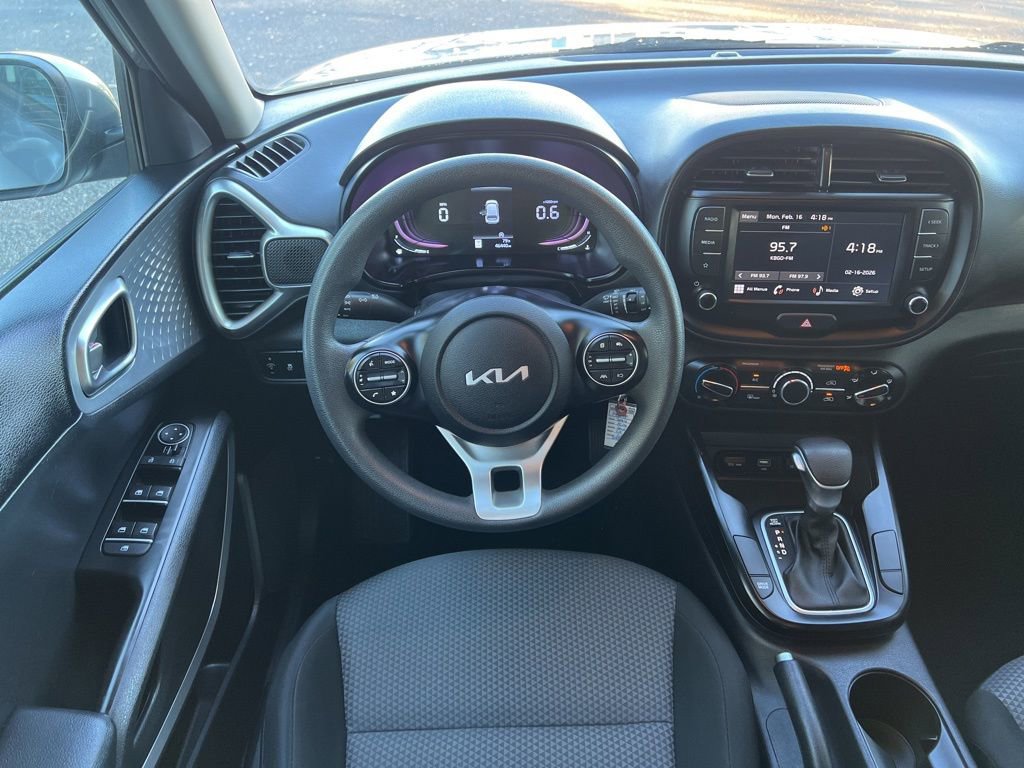 Used 2024 Kia Soul LX w/ Option Group 015 image 18
